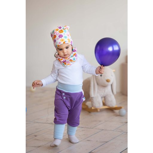 Beanie, virágok, színes