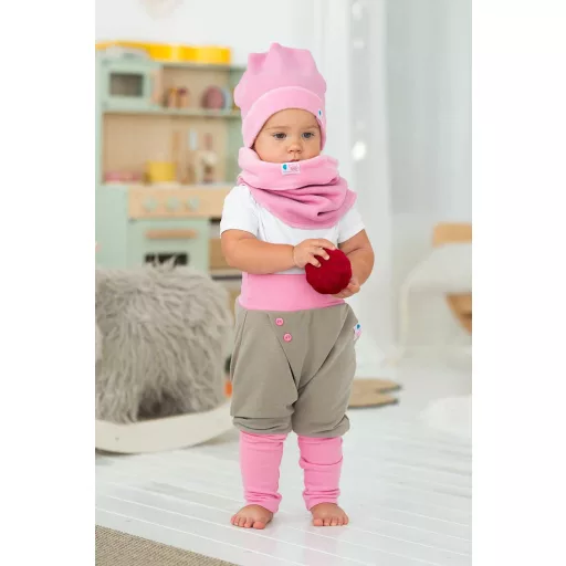 Bundás téli sapka, világos-pink inv