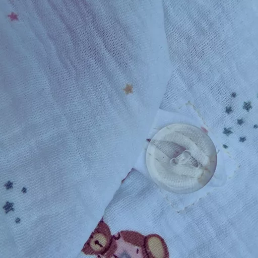 Állítható nyári hálózsákocska, 0.5 TOG, kismackó, fehér